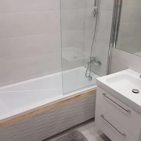 Komfortowy Nowoczesny Kustronia Z Garazem Balkonem Wanna * Bielsko-Biala